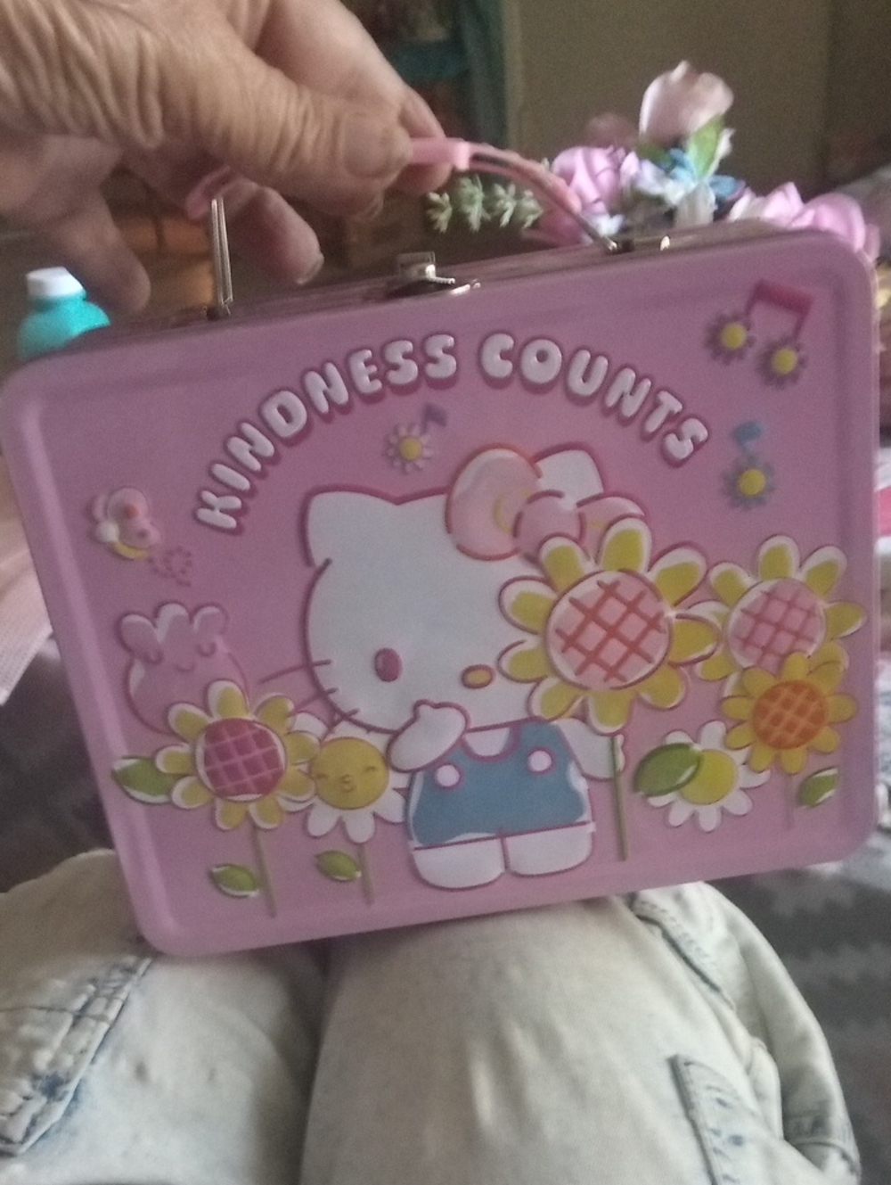 🐈New Without Tags Hello Kitty Pink Tin Box with 'Kindness Counts' Floral Design
